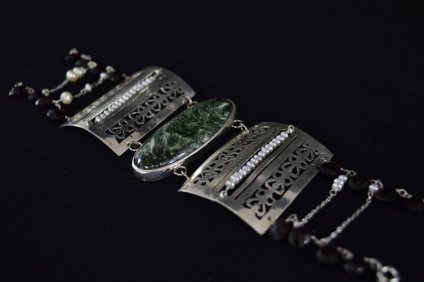 Iro Xenaki seraphinite bracelet