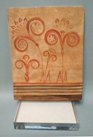 θωμας Κοτσιγιαννης Κεραμικός πίνακας εμπνευσμένος από αμφορίσκο με διακόσμηση καλαμοειδών